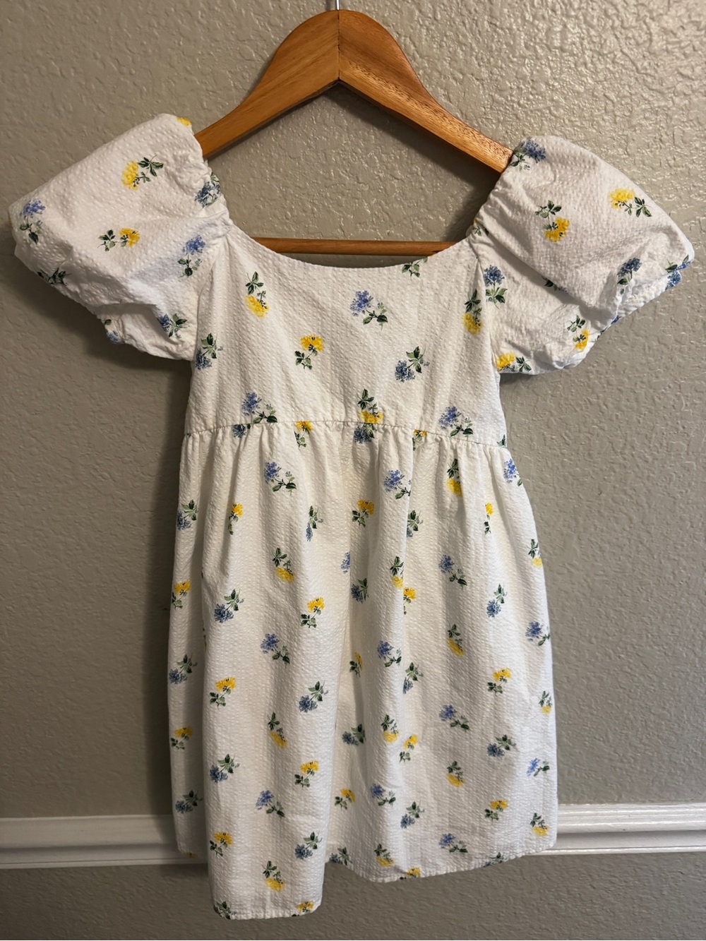 Janie and Jack White Floral Puff-Sleeve Dress with Yellow and Blue Flowers